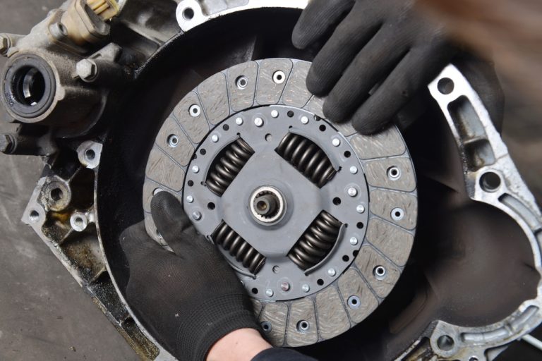 Riding The Clutch What Does It Mean Why You Should Avoid It 