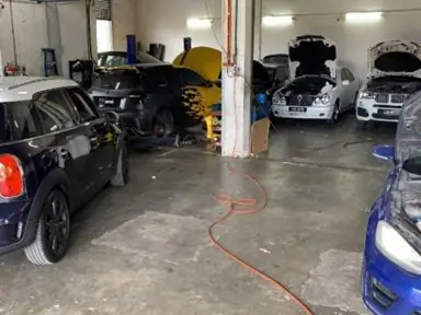 MERZ AUTO SERVICE CENTRE