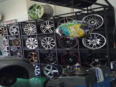 RF TYRE & BATTERY(M) Sdn Bhd