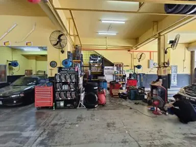 WE AND WHEELS SERVICES (PUTRA)