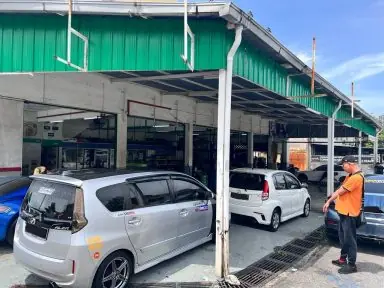 PAWAWERKS AUTO GARAGE